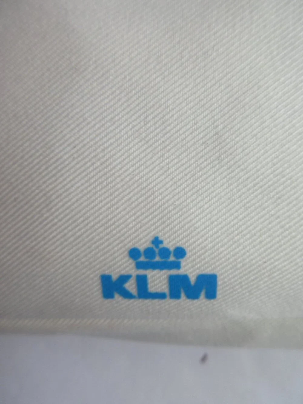 KLM Airlines Amenity Kit Pouch 11 pc White Blue Floral Design by Rijks & Rituals